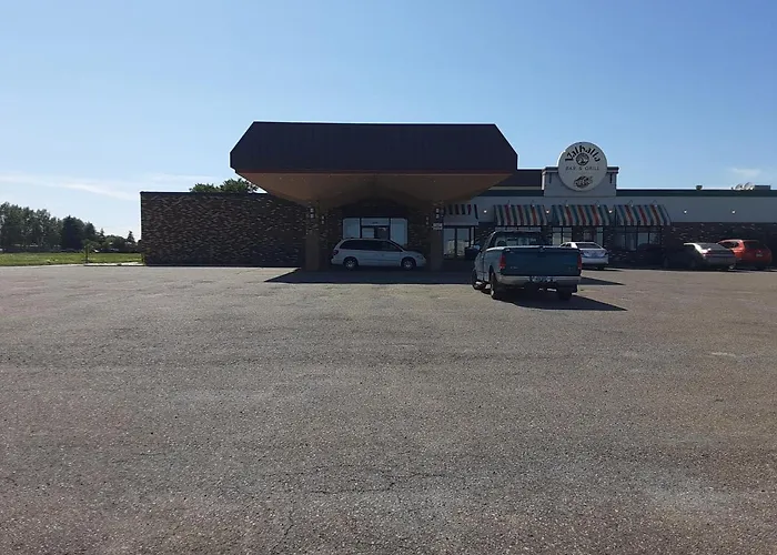 Vegas Minot Hotel